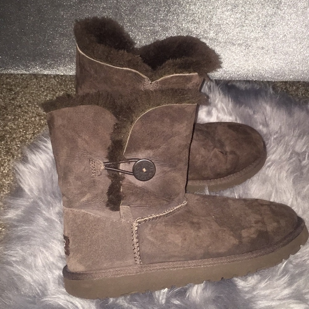 Bailey Button Uggs - image 2